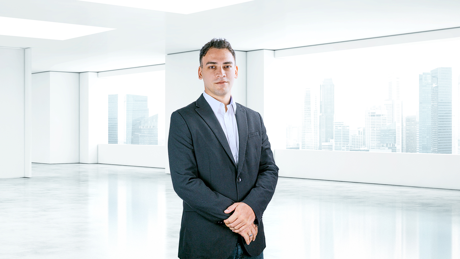 Mitarbeiter im Sales & B2B Customer Service bei MIKKA: Dominik Belkameh | © MIKKA GmbH