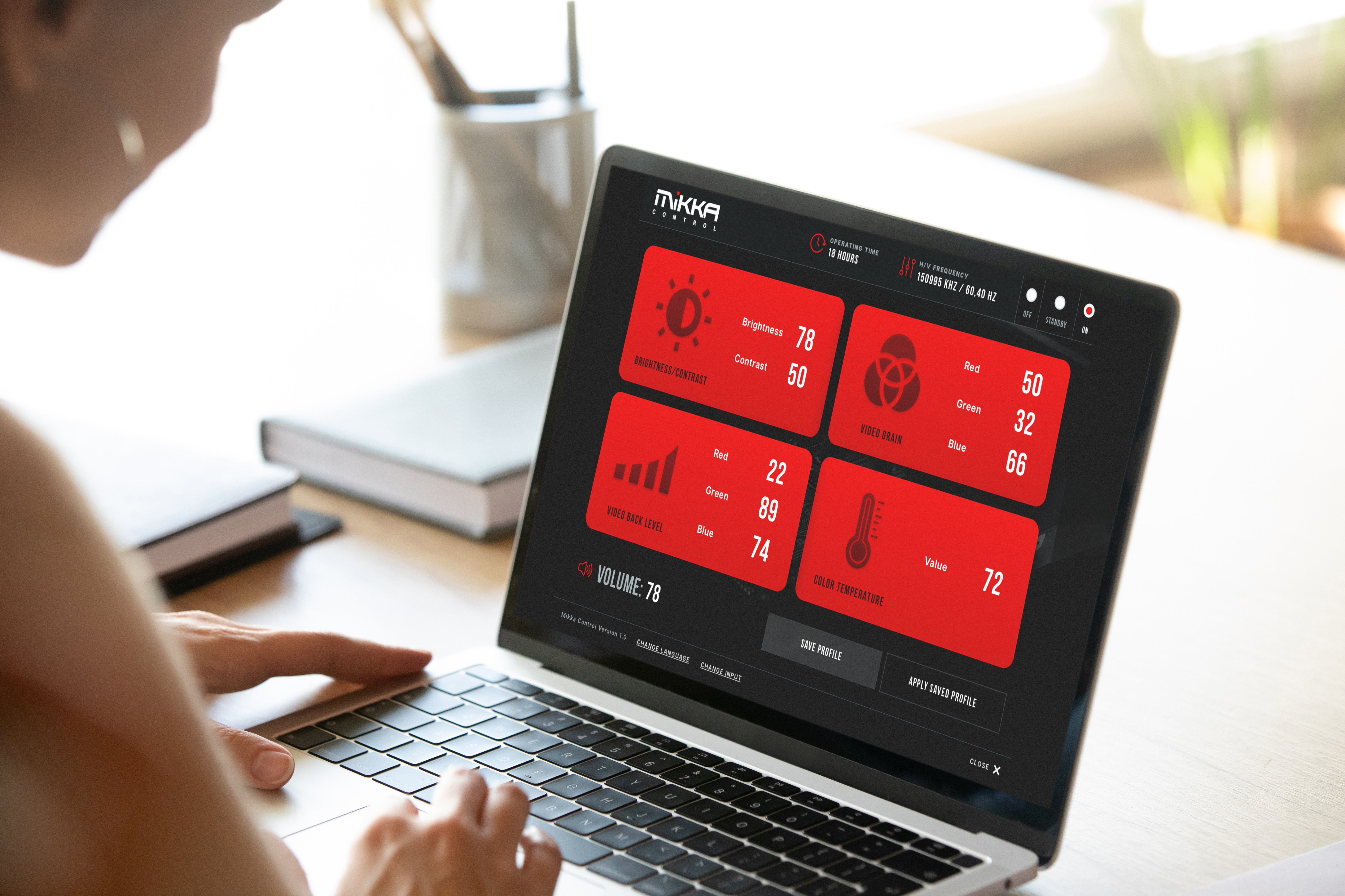 MIKKA Softwarelösungen sind smarte Extras, optimieren die Monitoreinstellung für eine längere Lebensdauer oder schützen ihr Hardware-Investment